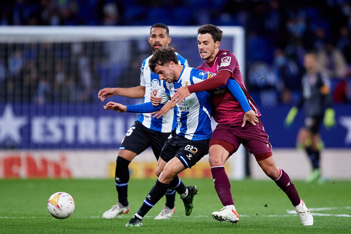 包含纽卡斯尔冲刺阶段遗憾出局那不勒斯队长鼓劲备战欧冠，网友：今夜夏洛特黄蜂备战足总杯的词条-九游网址