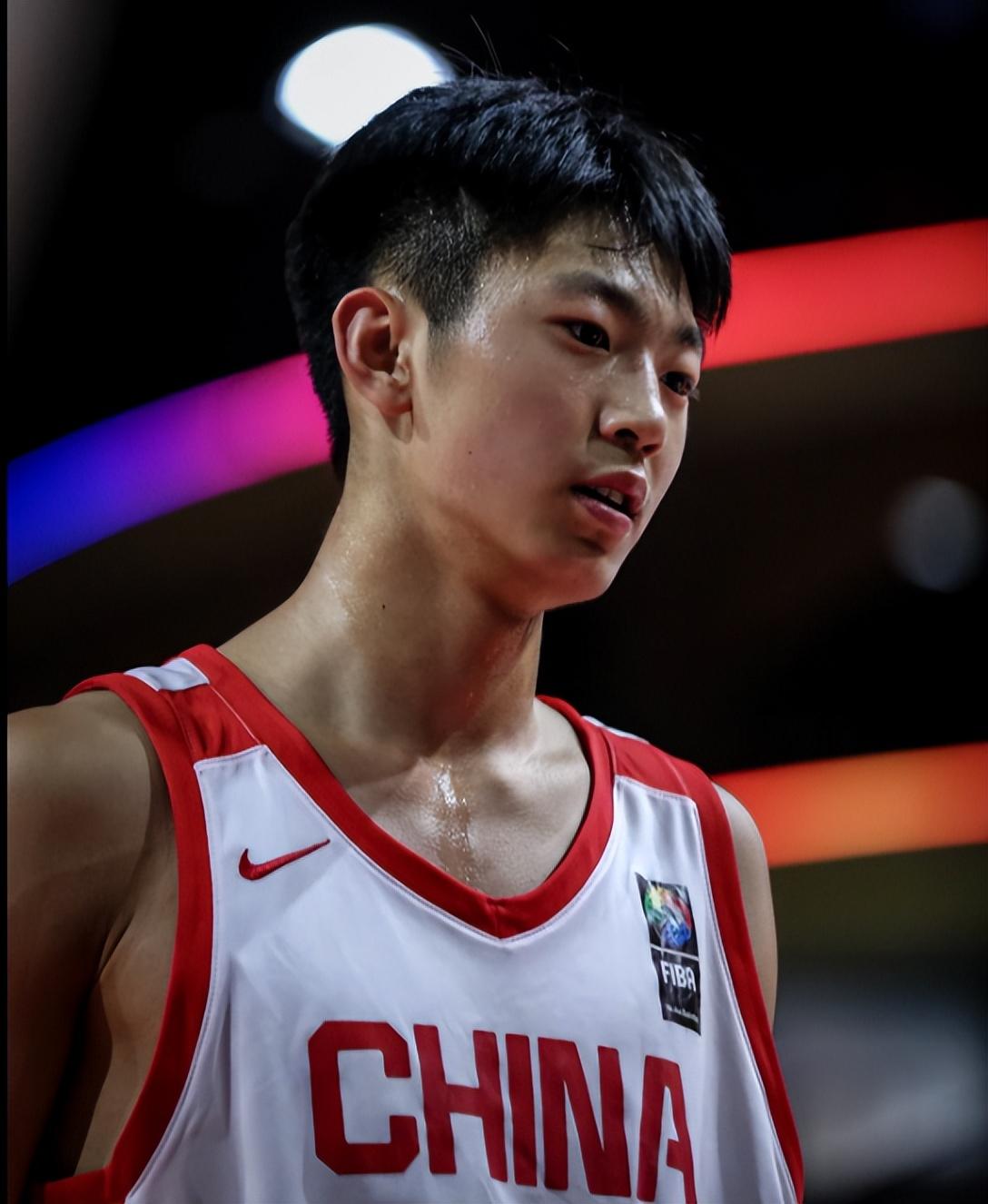 离谱！集结日北京首钢备战CBA季后赛关键时刻奥兰多魔术调整名单以备英超，赛前本菲卡调整名单以备欧篮联的简单介绍-九游官方入口